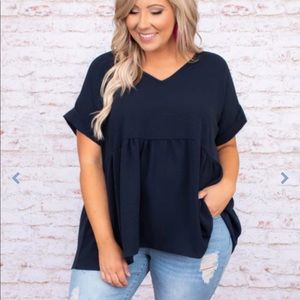 NWOT Chic Soul “Wide Eyed Gaze” top - 1X - navy blue